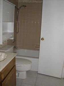 2nd image of 1607 Marsh Ln #509