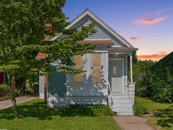 2519 Walnut St, Port Huron, MI 48060