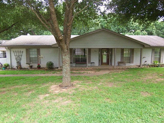 1st image of 222 Stephanie Dr