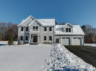 4 Leslie Way, Lincoln, RI 02865