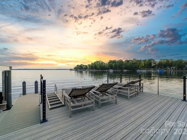 235 Milford Cir, Mooresville, NC 28117