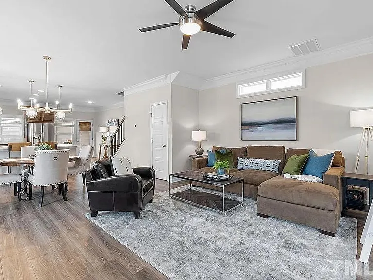 1188 Russet Ln — Photo 3