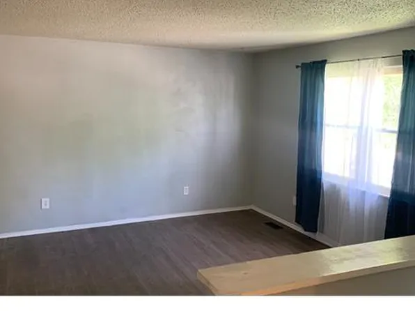 2310 Wharton Ct, Florissant, MO 63031