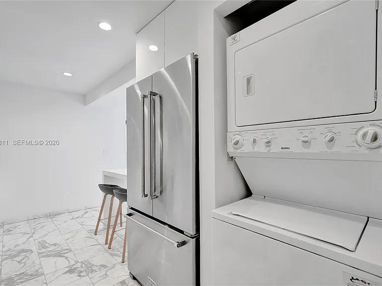 19707 Turnberry Way #16C — Photo 15