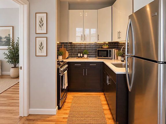2nd image of 267 Hull St #3