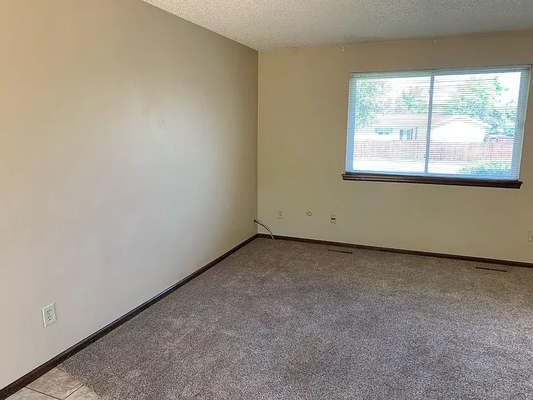 2515 Romeldale Ct — Photo 11