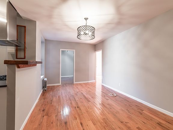 3rd image of 873 Bergen St #13