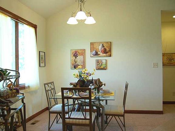 4th image of 5828 Sly Fox Ln