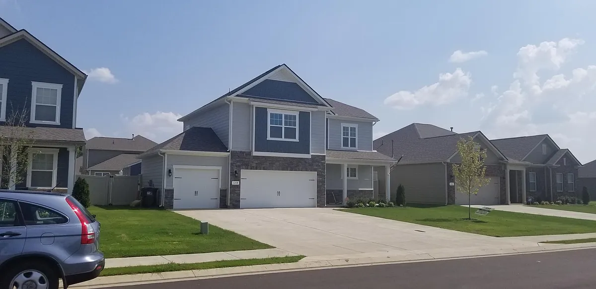 Building Photo - 1208 Black Oak Dr