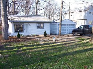 8466 Arlis St, Commerce Township, MI