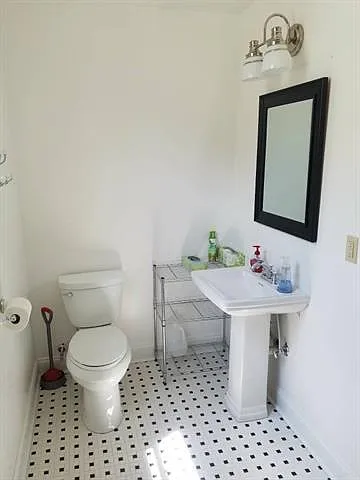 7412 Zimpel St — Photo 10