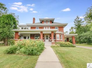 2311 E 3rd St, Duluth, MN 55812