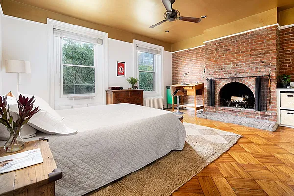 Sold by Compass | media 3