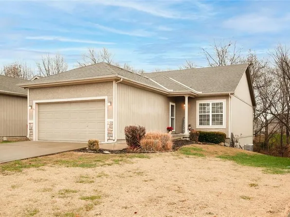 1303 N 131st Ter, Kansas City, KS 66109
