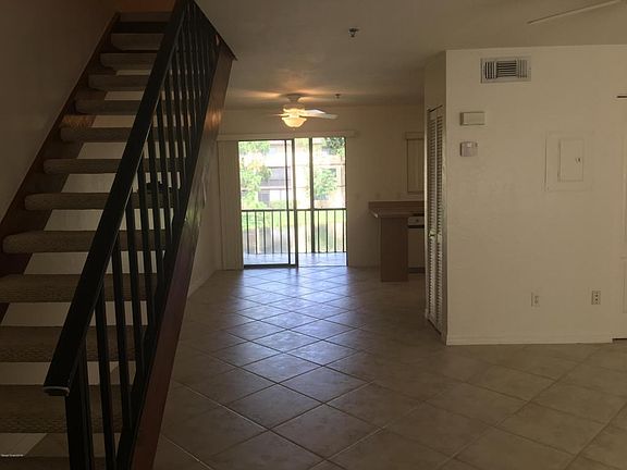 3rd image of 7817 Maplewood Dr APT 611