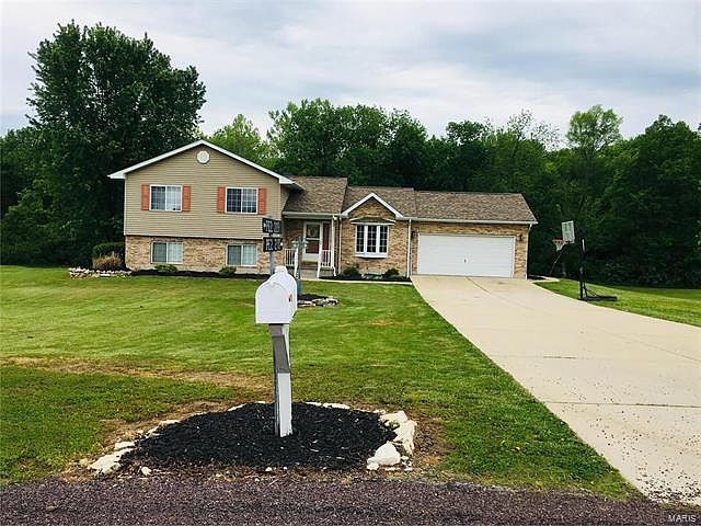 1st image of 190 Indian Prairie Ln