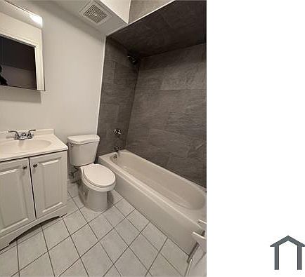 2nd image of 467 Craig Ave Floor 1