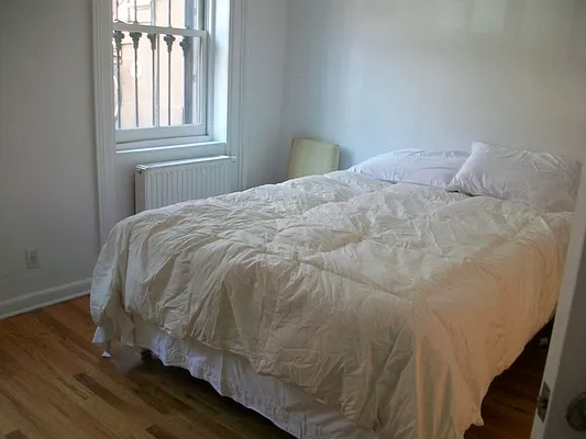 Rented by BLS Realty | media 32