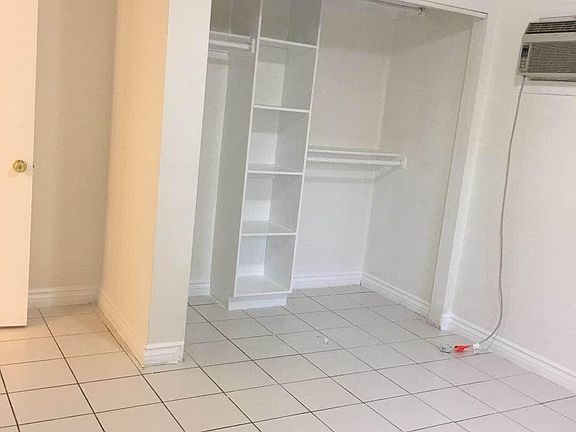 4th image of 1013 E Harvest Moon St