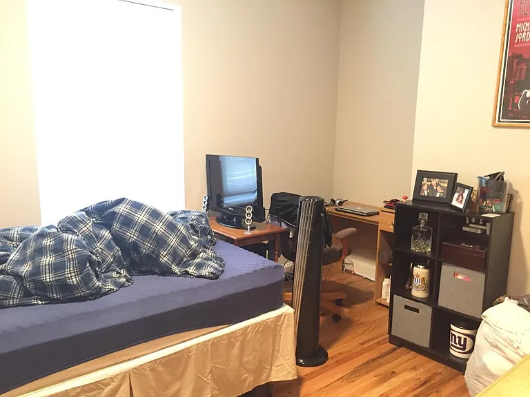 1340 Lombard St #4R — Photo 9