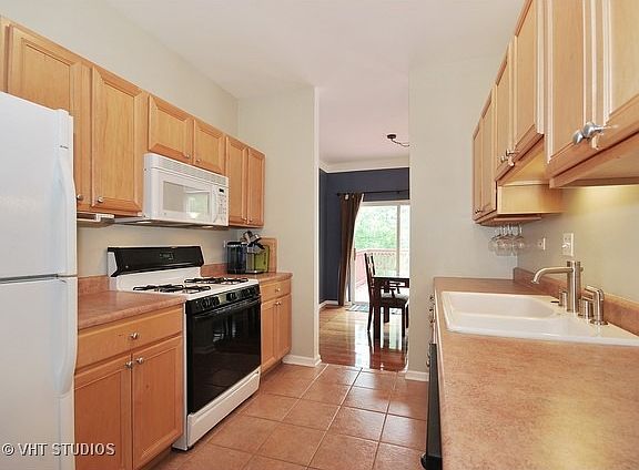 4th image of 132 Woodland Cir
