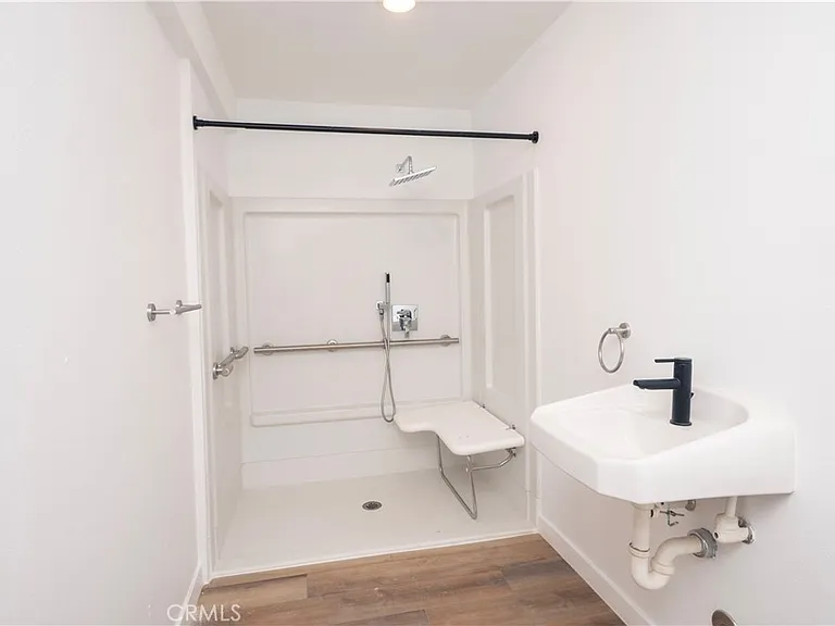 2341 Sheridan St — Photo 9