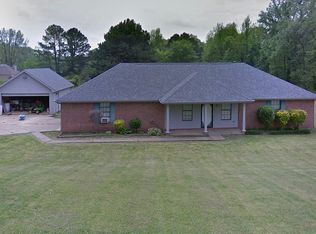 5595 Davis Ln, Hernando, MS 38632