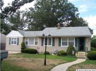 605 Maple St, Lakehurst, NJ 08733