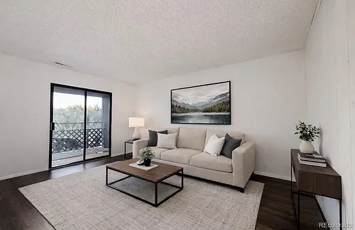 935 Saturn Dr #207 Photo 1