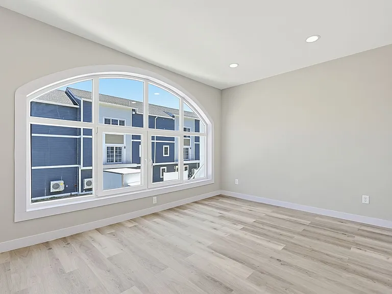 Taj Estates of Franklin II — Photo 161