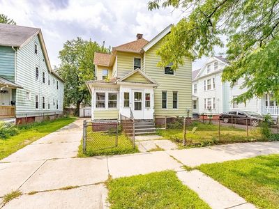 32 Maynard St, Springfield, MA, 01109