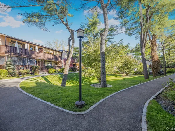 95 Wiltshire Road #C12, Scarsdale, NY 10583