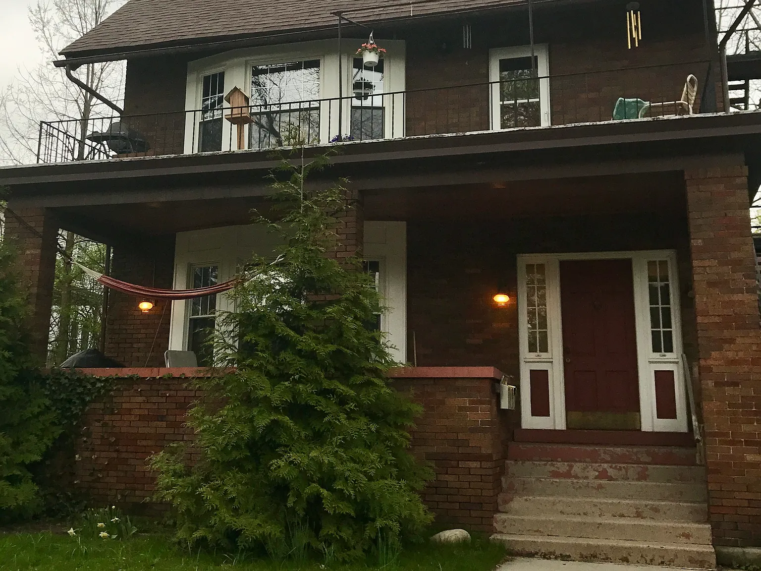 2 bed, 1600 sqft, $2,100 — Photo 1