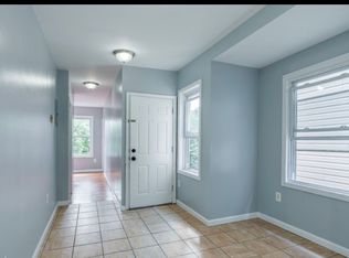 399 S 8th St FLOOR 2, Newark, NJ 07103