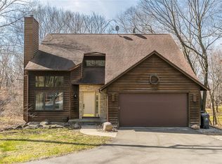 3609 Caribou Ct NE, Cedar Rapids, IA 52402