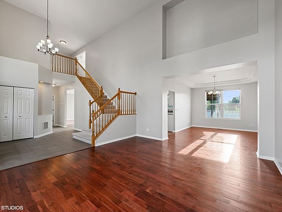 3rd image of 11302 Glenbrook Cir