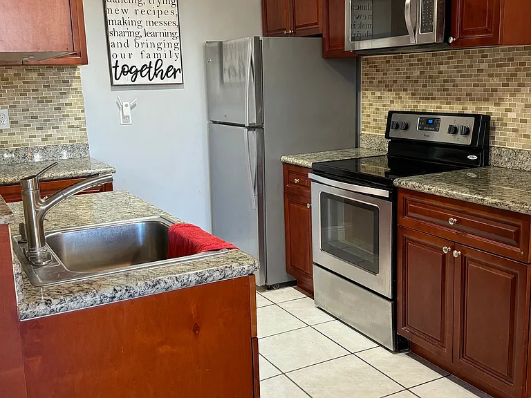 10500 SW 108th Ave #B303 — Photo 3