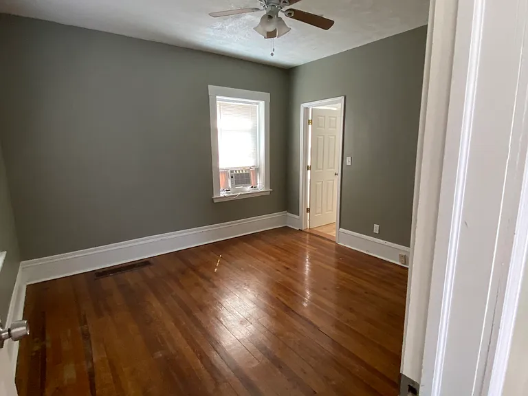12010 Paul Ave — Photo 6
