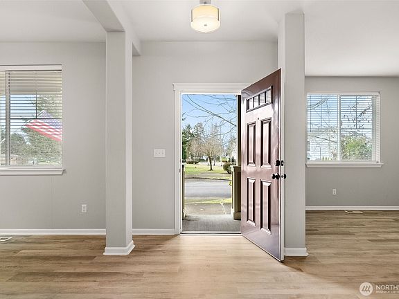 3rd image of 8547 15th Avenue SE