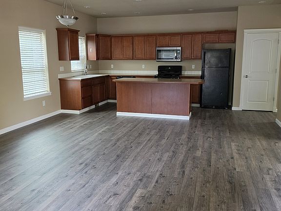 3rd image of 5045 Balustrade Blvd SE