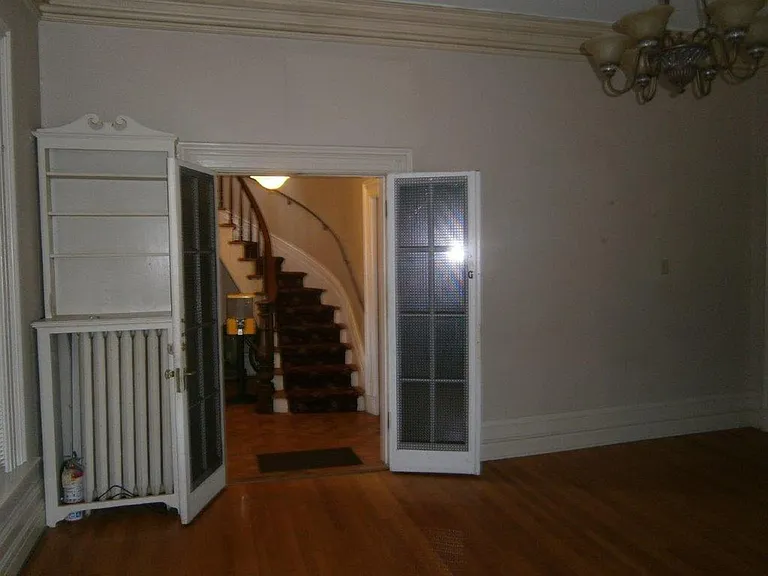 116 E Gorham St — Photo 5