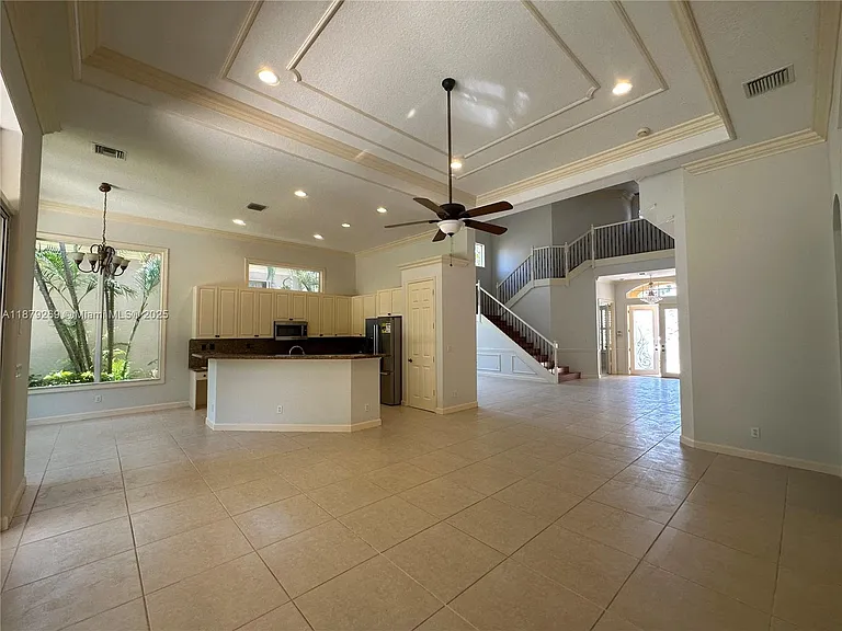 138 Tranquilla Dr — Photo 5