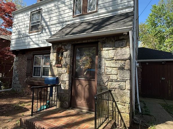380 Liberty Rd, Englewood, NJ 07631