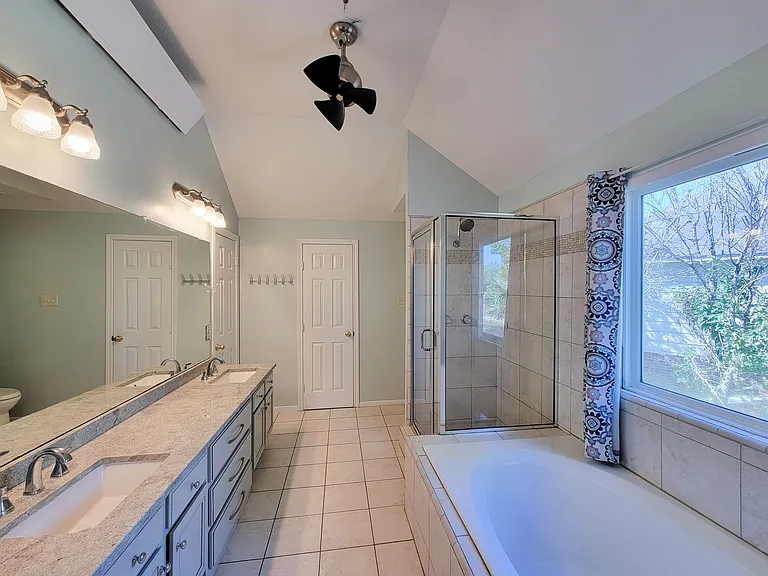 13602 Somersworth Dr — Photo 27