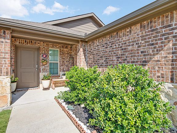 3rd image of 2706 Blackbuck Ct