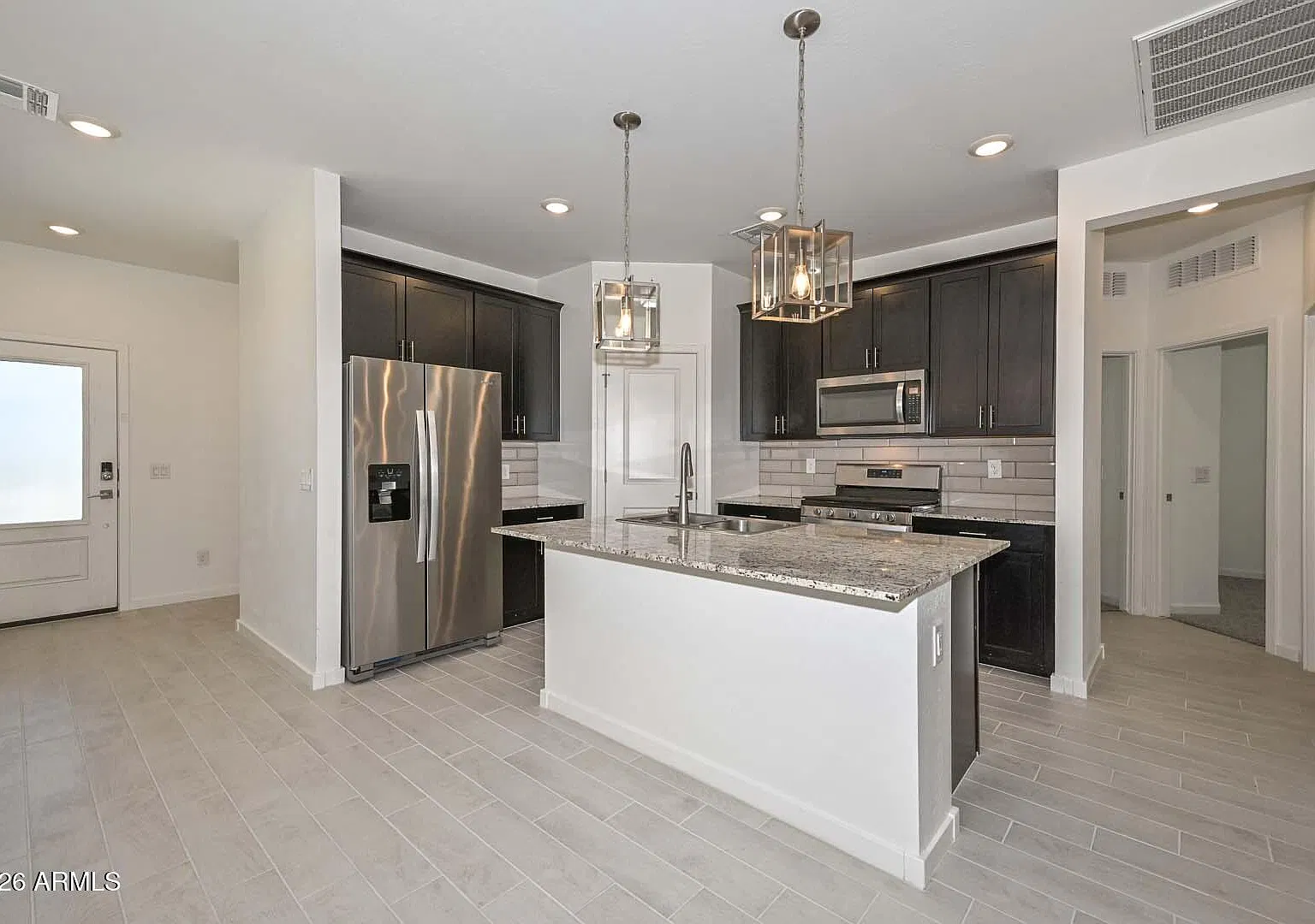 3 bed, 2.0 bath, 1465 sqft, $1,850 — Photo 4