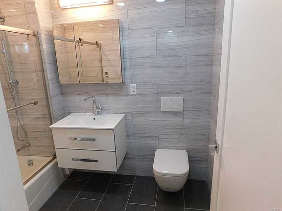 3rd image of 2510 38th Ave APT 6C