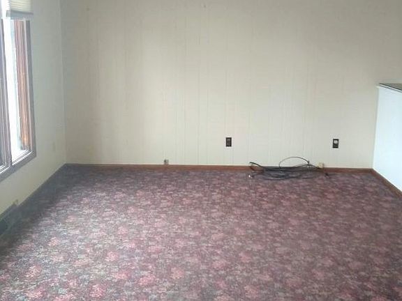 3rd image of 1411 Hawthorne St