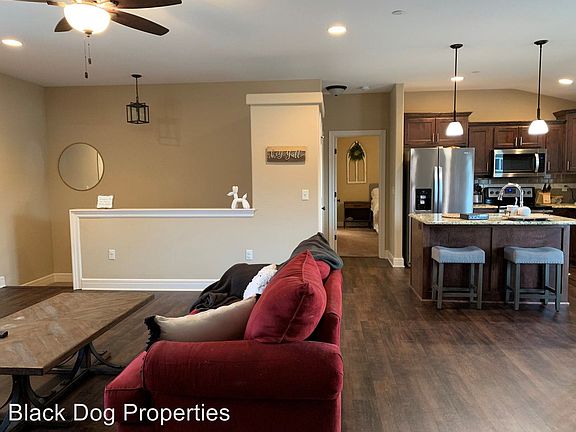5th image of 904 Bramblewood Ln