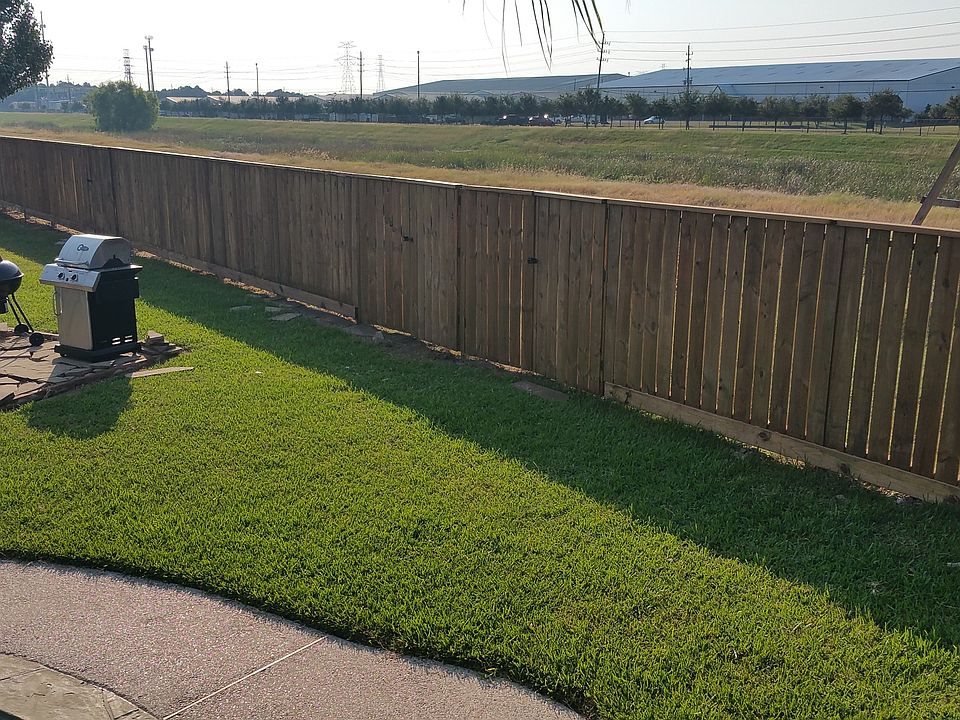 2nd image of 21547 Tallow Grove Ln